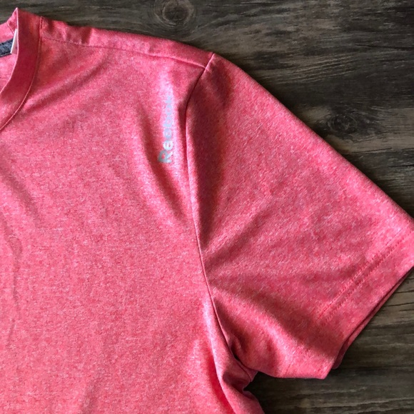 Reebok Athleisure Tee Shirt size M - Picture 3 of 8